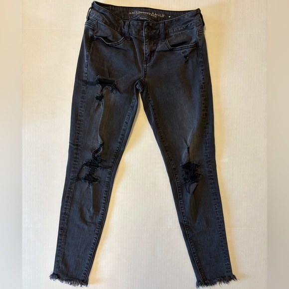American Eagle super stretch X4 black distressed jeans size 4 R - Picture 1 of 7